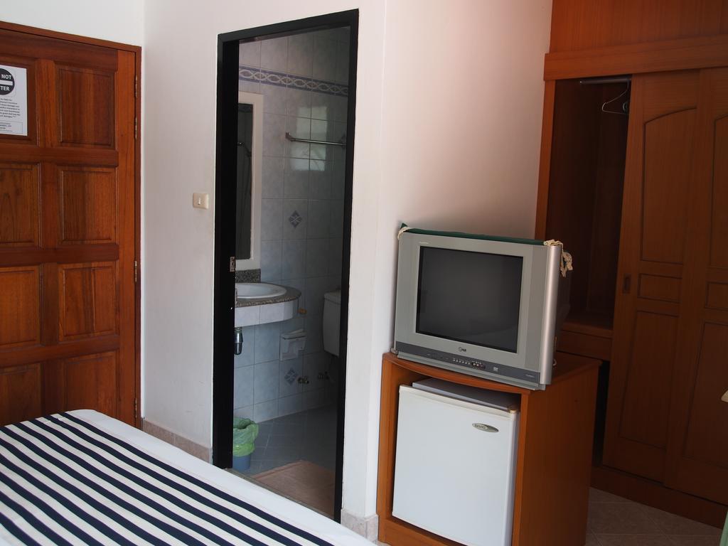 Waree'S Guesthouse Kata-part Kültér fotó