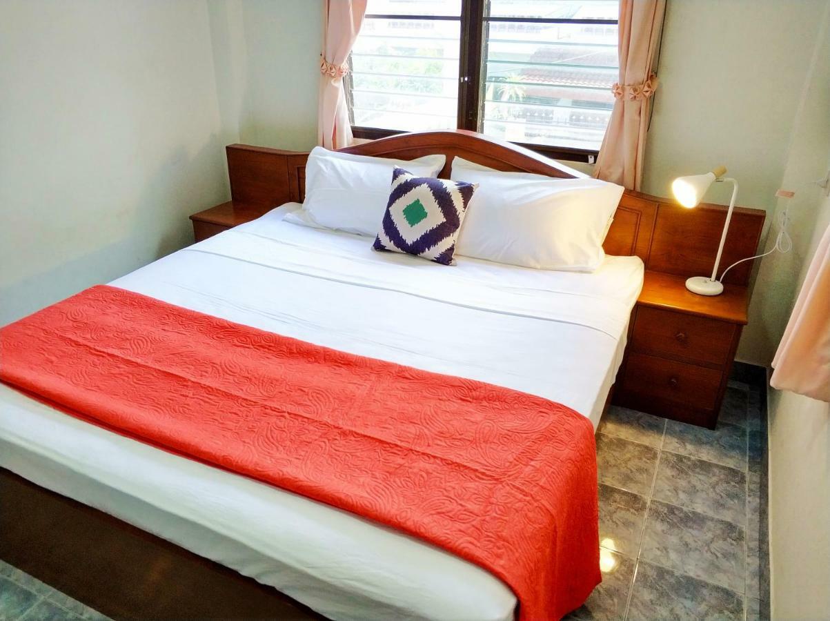 Waree'S Guesthouse Kata-part Kültér fotó